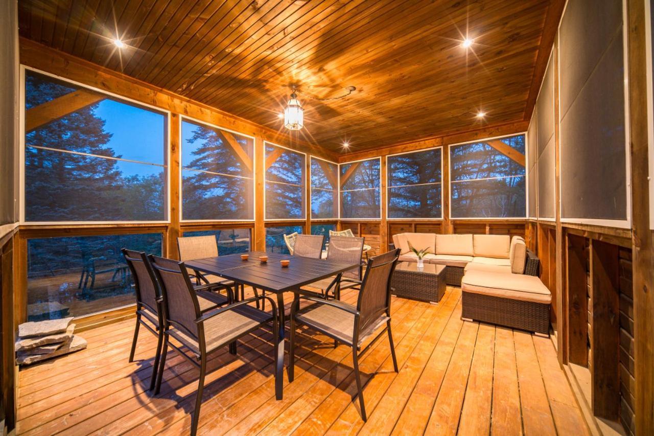 Villa Muskokawaterfront Pooltable 98Tv 6Acres à Huntsville Extérieur photo